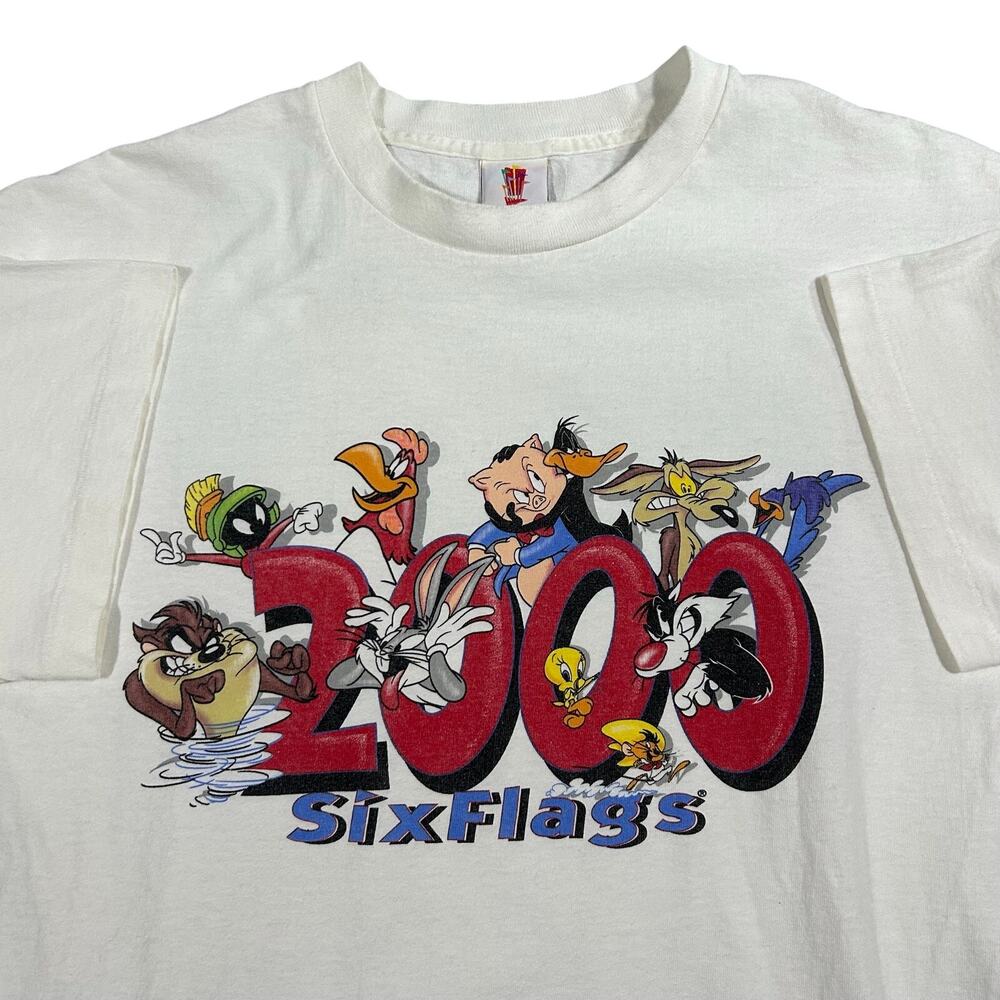 Vintage Six Flags Looney Tunes T-Shirt Men’s Large Single Stitch USA Year 2000